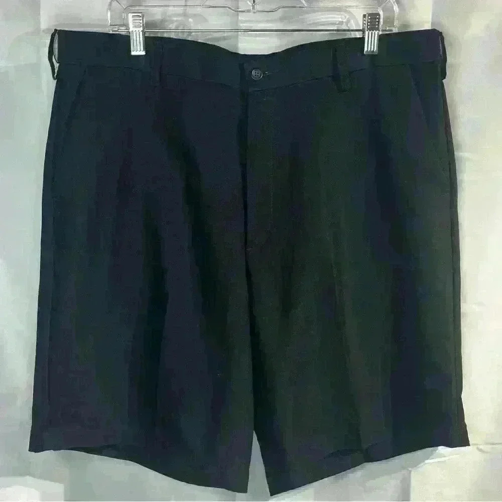 Dockers Golf black hybrid shorts size 36